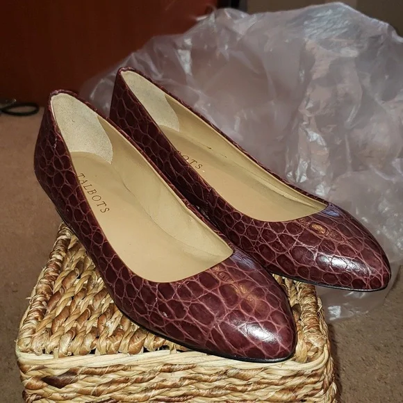 TALBOT'S animal print ballerina flats...size 7.. EXCELLENT - Picture 2 of 7